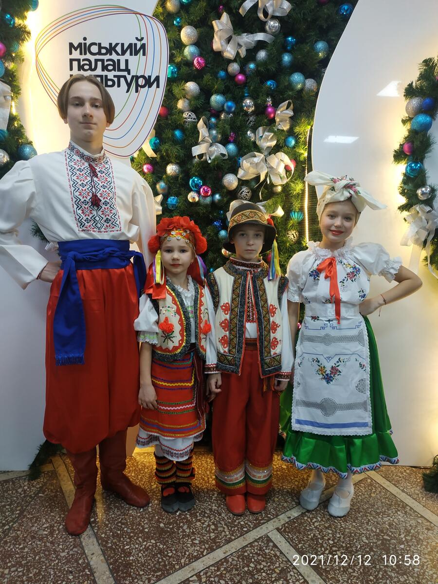 Oksana's Children in traditional costume 
