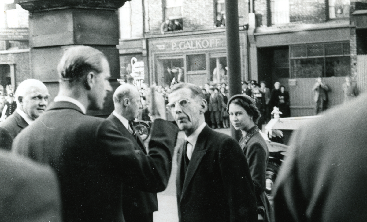 Prince Philip and Her Majesty the Queen leaving LSTM after a visit in 1954