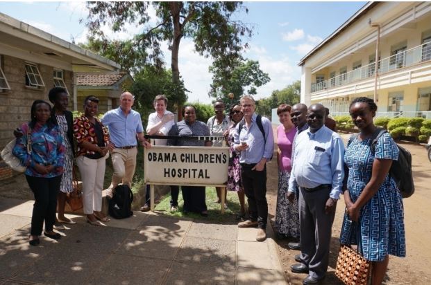 Outside the Obama Children’s Hospital at the Jaramogi Oginga Odinga Teaching and Referral Hospital, Kisumu