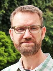 Profile photo of Julian Eaton