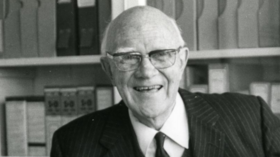 Headshot of Professor Brian Maegraith