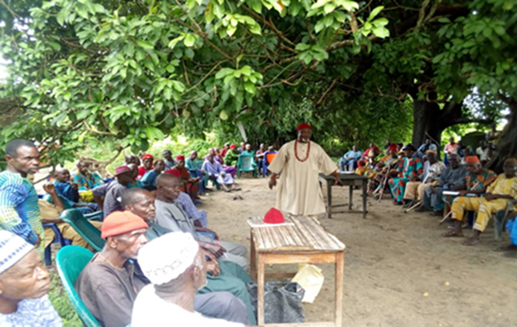 Eziagulu Otu Community Chief and men