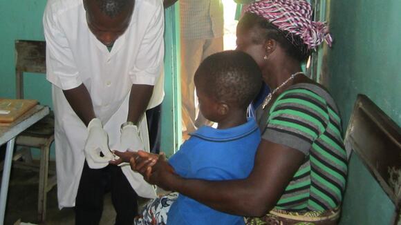 AvecNet - malaria RDT Burkina Faso