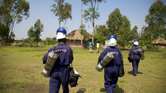 IRS operators head out for a day of work, Credit: Brant Stewart, RTI/PMI 2011